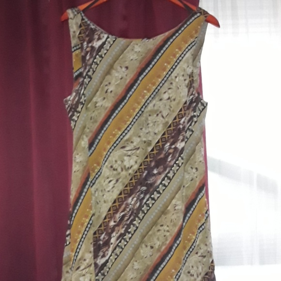 Long Open Tie-Back Earthy dress - Picture 2 of 7